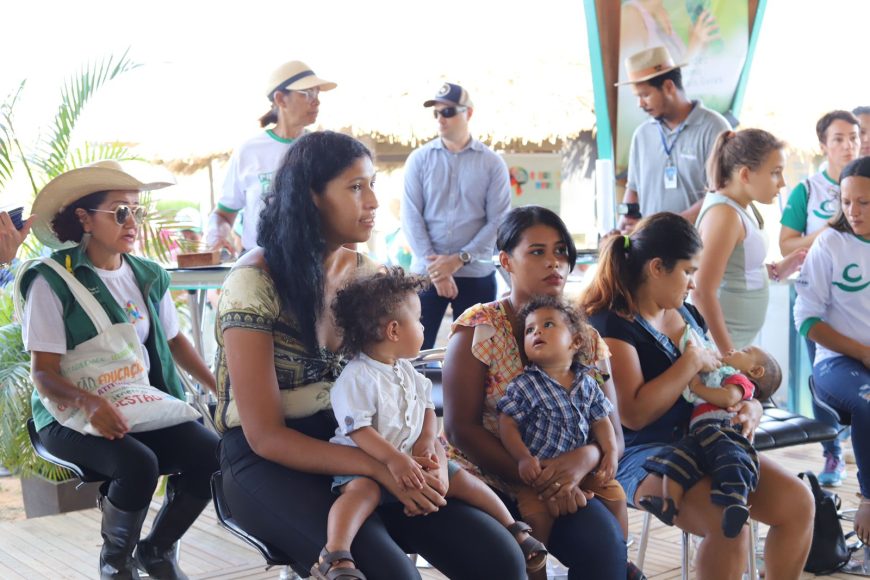Primeiras famílias cadastradas no programa “Crescendo Bem” recebem benefício 