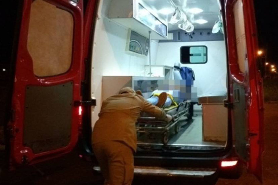 Homem atropelar e arrastar ex-mulher pela rua em Vilhena