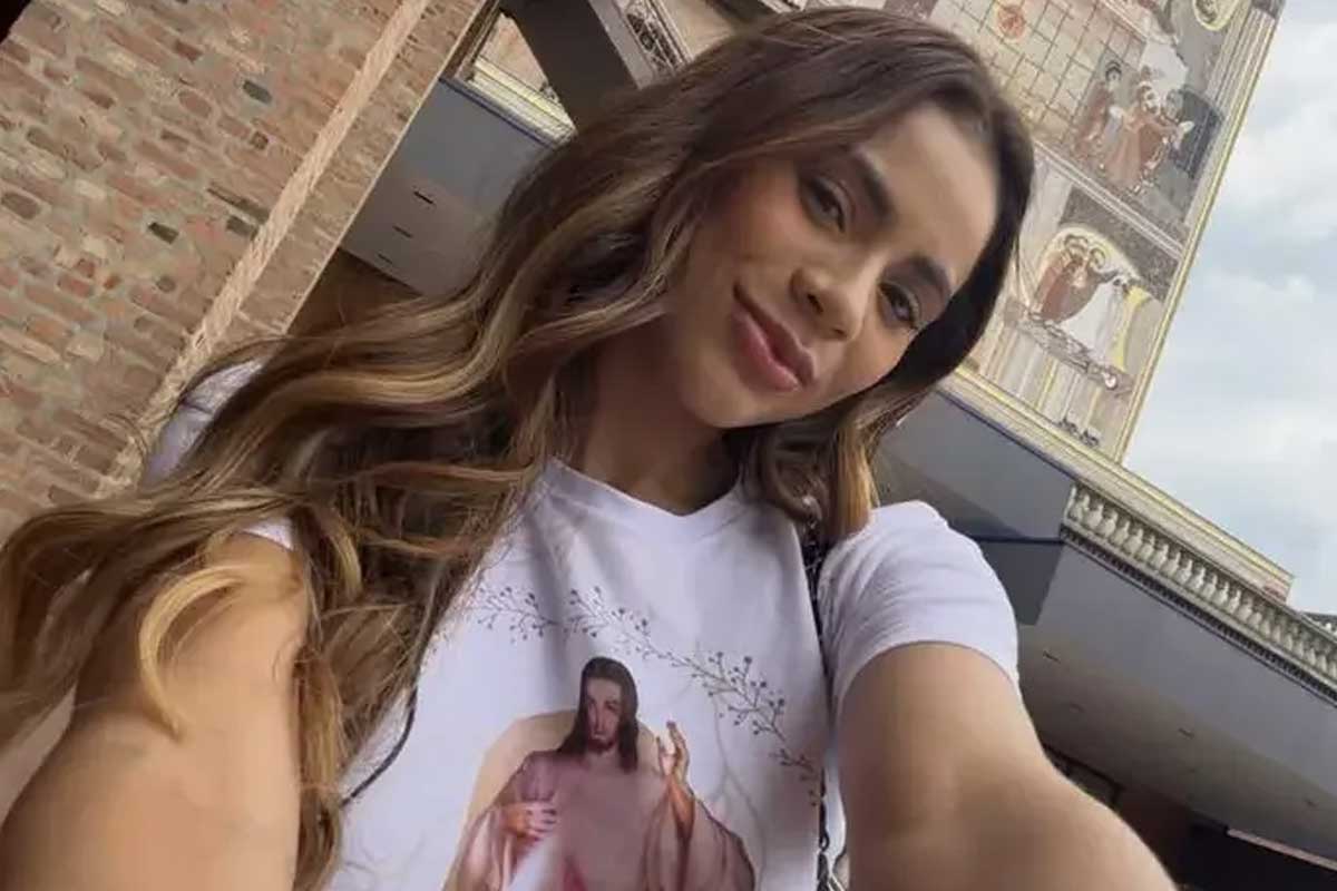 Erro de português em tweet antigo de Lexa viraliza e vira piada nas redes