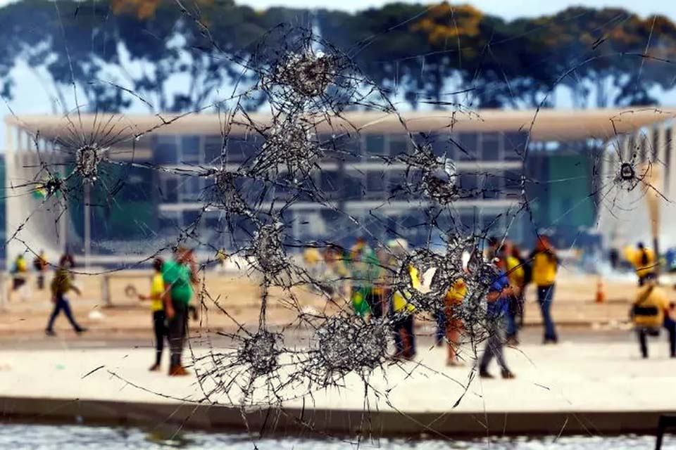 8 de janeiro: STF já condenou mais de 200 executores dos atos golpistas; penas chegam a 17 anos