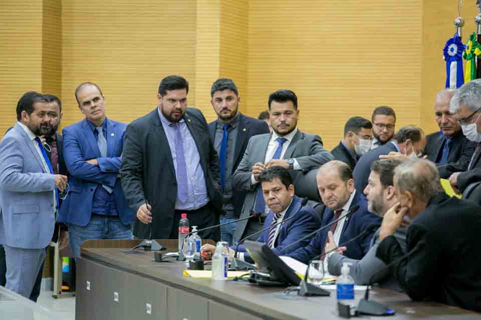 Assembleia Legislativa aprova redução do ICMS dos combustíveis em Rondônia