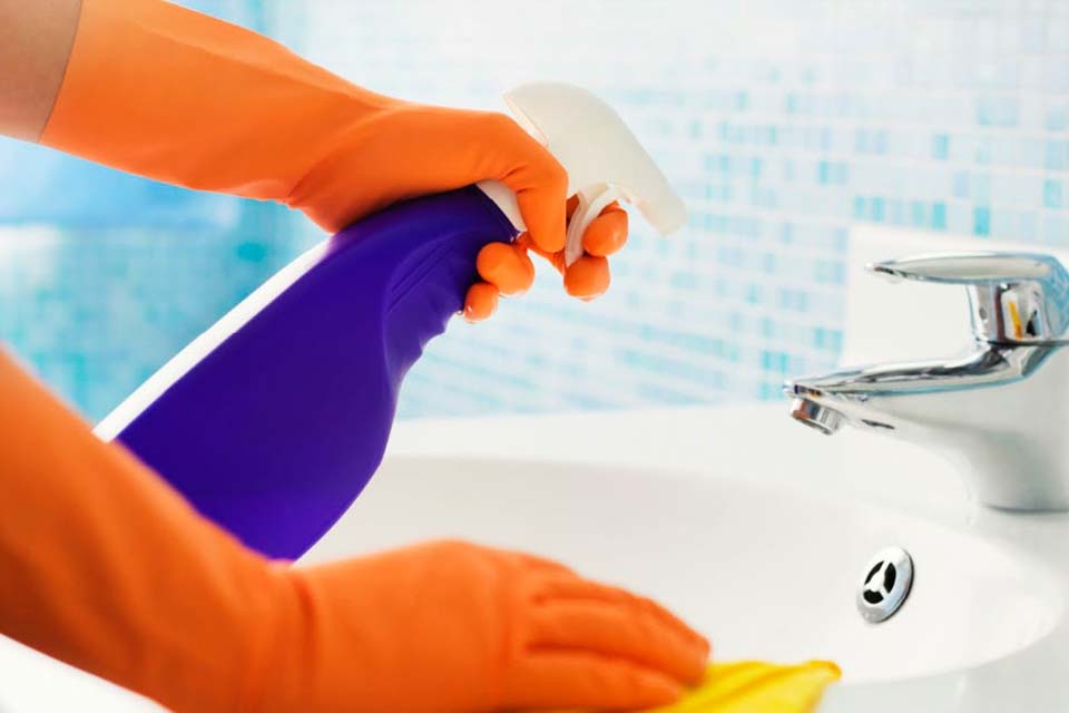 Como manter seu banheiro livre de microorganismos