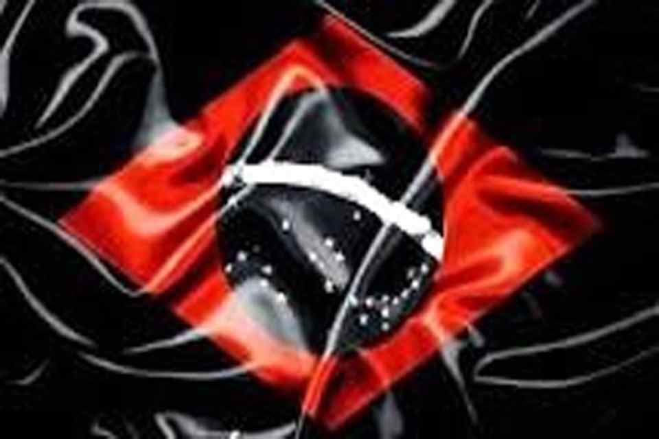 Professor Nazareno, o colunista mais polêmico da Região Norte, escreve: 'Nossa bandeira será vermelha!'