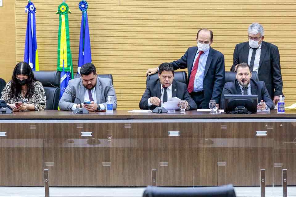 Assembleia aprova novos Planos de carreira para servidores, a prorrogação do Refaz 2021 e novo prazo para pagamento de IPVA em Rondônia