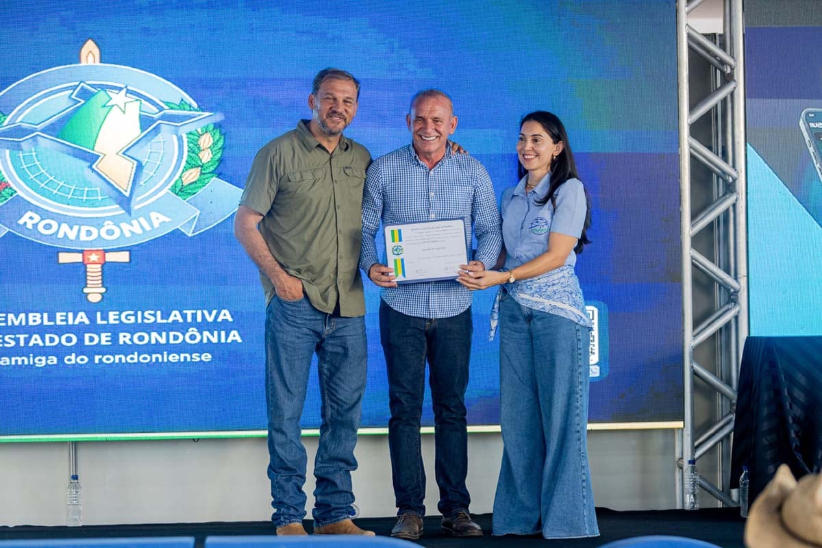 Com indicação de Ezequiel Neiva empresa de aviação agrícola de Cerejeiras recebe homenagem da Ale