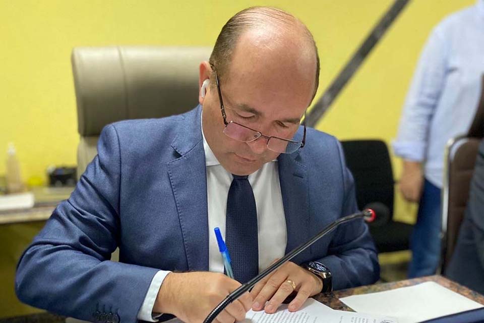 'Gabinete Online' de Edwilson Negreiros atendeu 150 solicitações em 2022; contato está à disposição da população