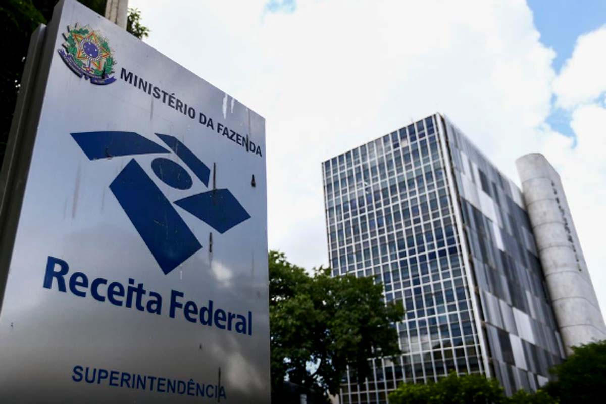 Receita arrecada R$ 3,1 bilhões com IR sobre dividendos