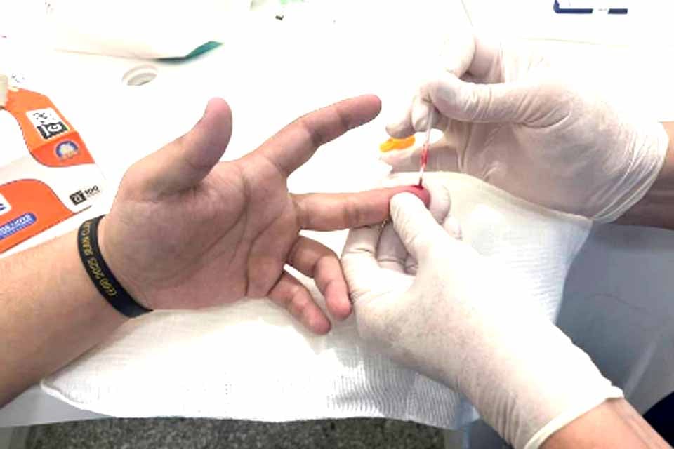 Hospital Regional realiza campanha “Dezembro Vermelho” com foco na prevenção ao HIV e às ISTs