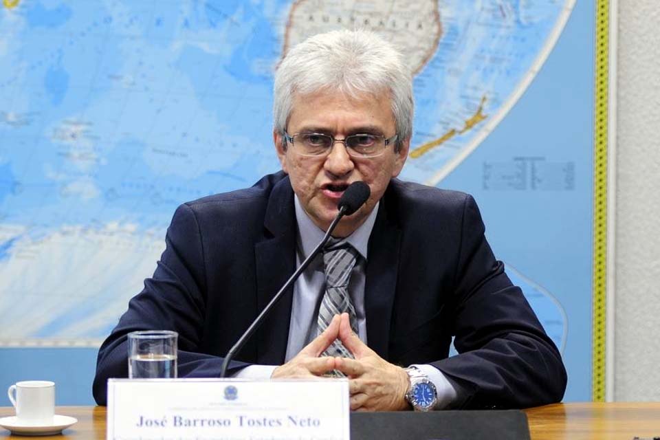 Auditor fiscal José Barroso Tostes Neto é novo secretário da Receita