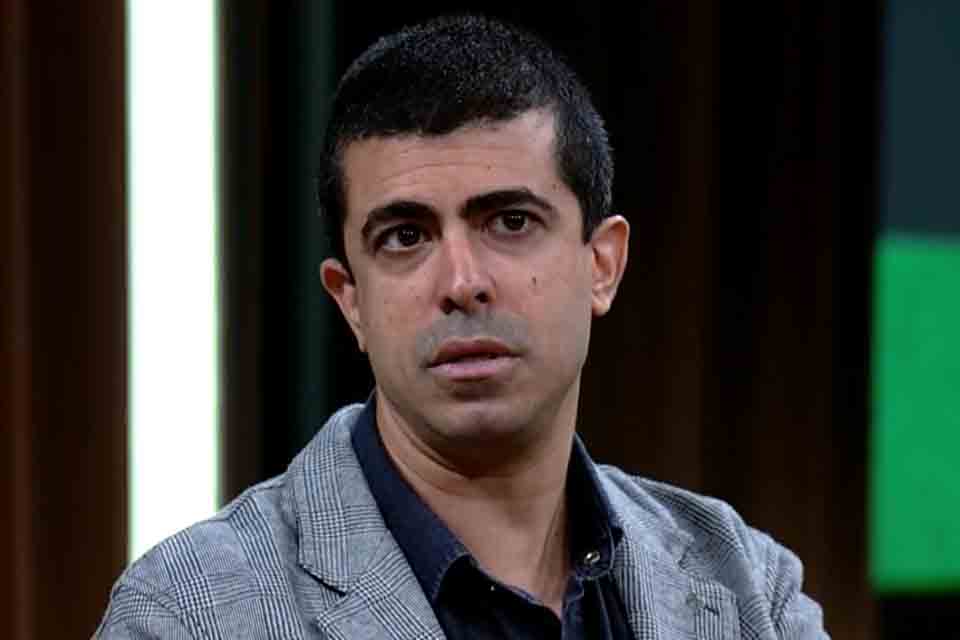 Marcius Melhem tentou agarrar atriz e pediu sexo em troca de emprego na TV Globo, afirma revista