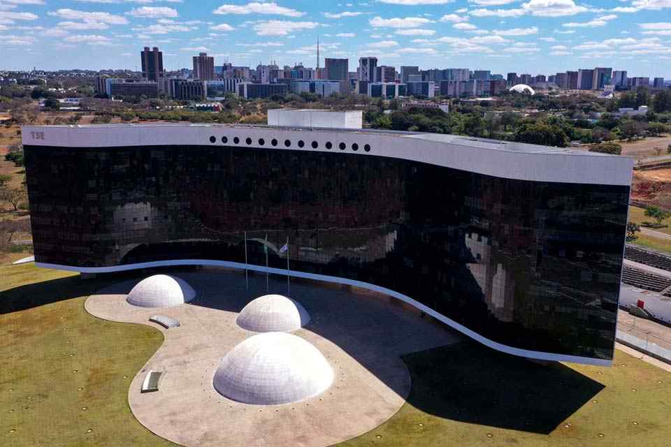 TSE divulga doações de empresas para realização segura de eleições