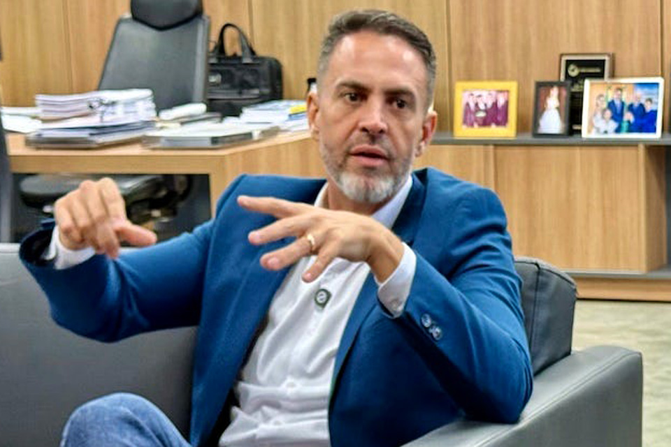 Prefeito Léo Moraes diz que gestão prioriza Porto Velho acima de disputas partidárias