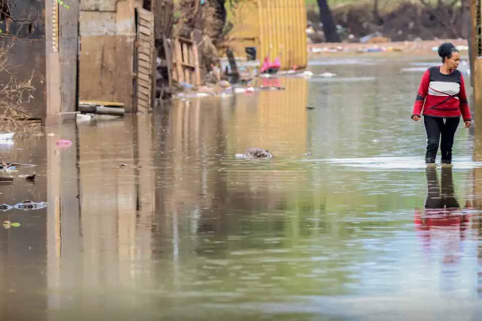 Inmet emite alerta vermelho para chuvas no Rio Grande do Sul