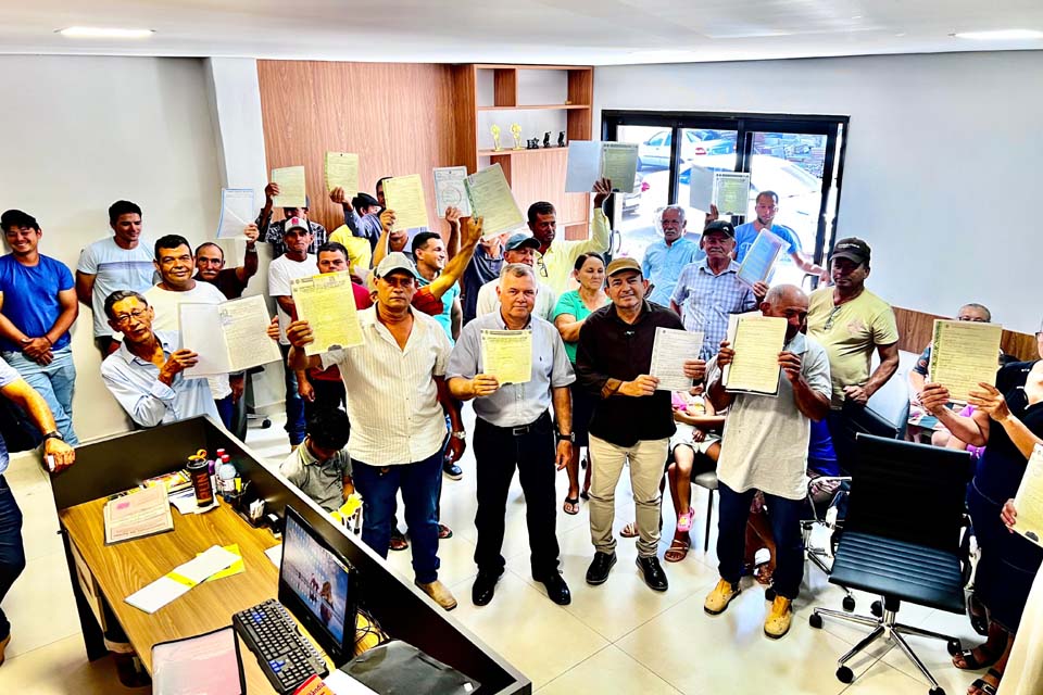 Deputado Lúcio Mosquini luta para que produtores de Tarilândia não percam suas terras