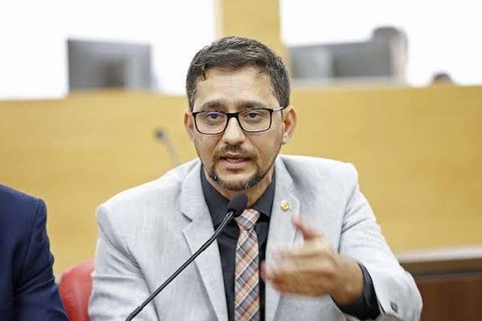  Deputado Anderson quer pagamento de percentual máximo de insalubridade para servidores da saúde