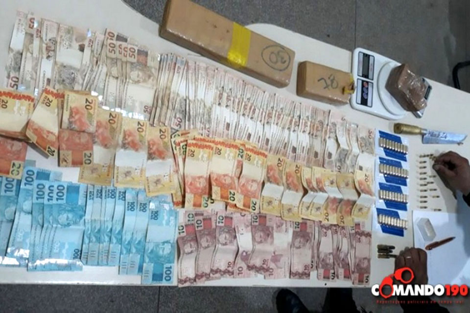 PM apreende drogas e munições dentro de taxi que estava viajando para Alvorada