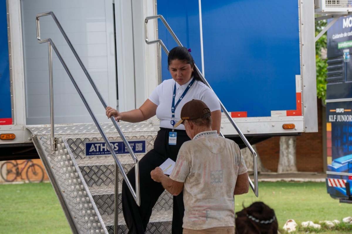 Carreta do Ministério da Saúde inicia atendimentos com exames de imagem