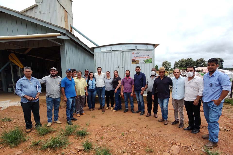 Deputado Expedito Netto realiza entrega de secadores de café para associações de produtores rurais de Cacoal
