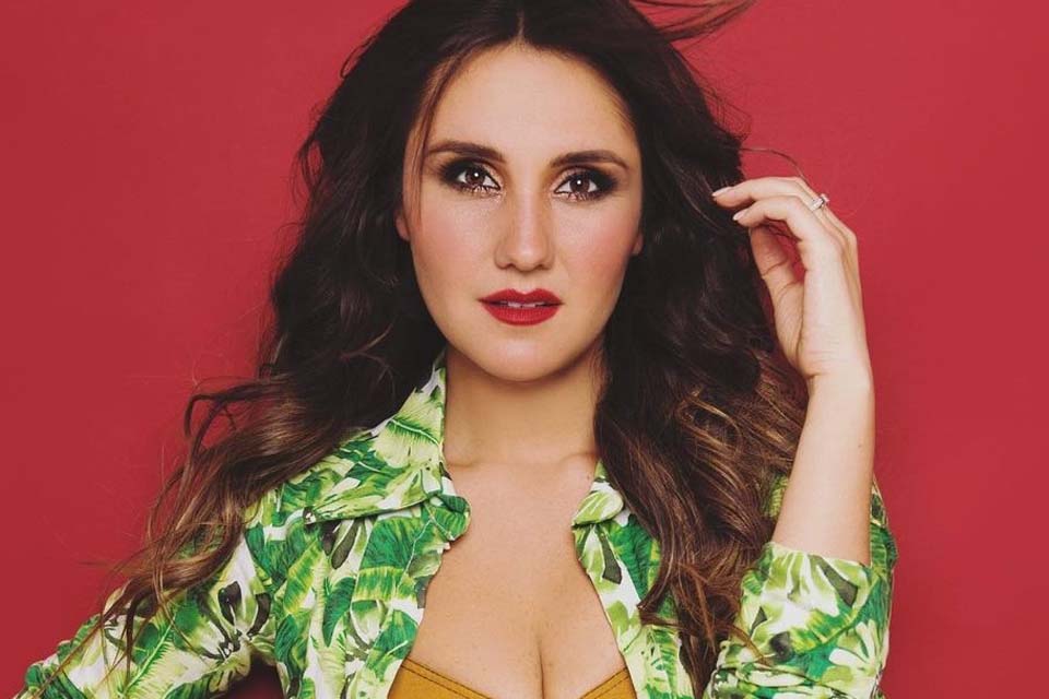 Dulce María é considerada uma das mexicanas mais importantes do país pela Rolling Stone