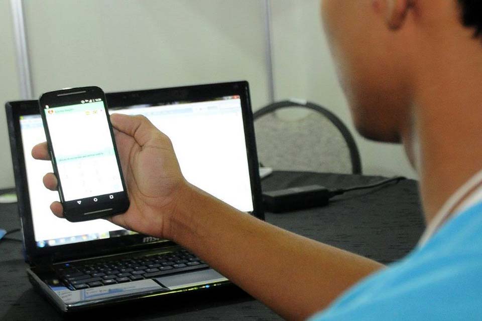 Em maio, 13,3% das pessoas ocupadas exerceram teletrabalho