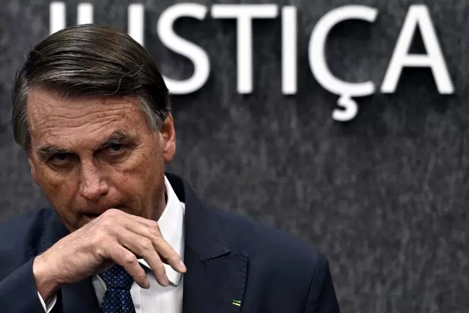 Ministro do TSE libera para julgamento ação que pode deixar Bolsonaro inelegível