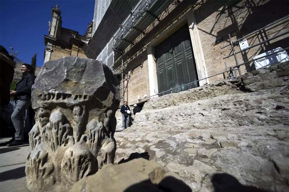 Arqueólogos encontram o que seria o túmulo de Rômulo, fundador de Roma