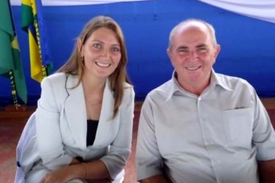 Municípios recebem máquinas agrícolas por meio de emenda da deputada Lebrinha