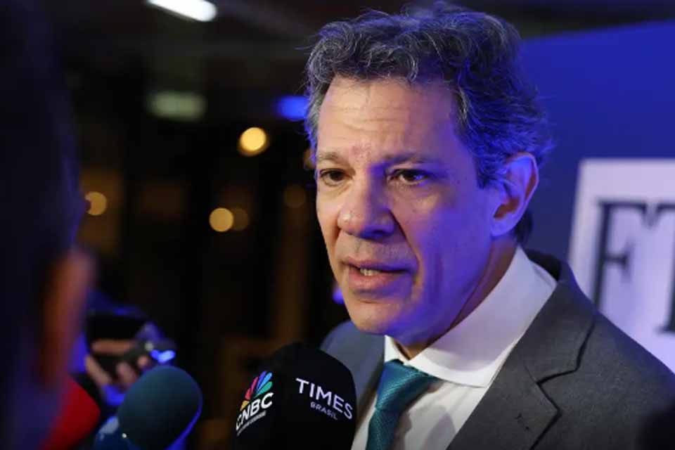“Dia muito importante para o Brasil”, diz Haddad sobre isenção do IR