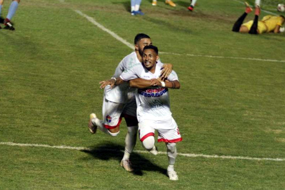 No sufoco, Fast Clube vence o Ji Paraná por 3 a 2