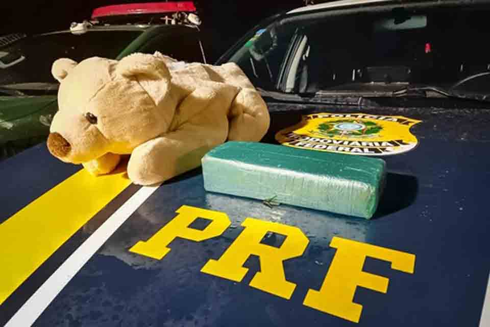 Em Guajará-Mirim/RO PRF apreende urso de pelúcia recheado de Cocaína