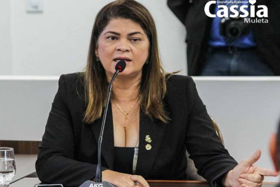 Recursos de emendas da deputada Cássia Muleta para recuperação de estradas em Machadinho e Anary  