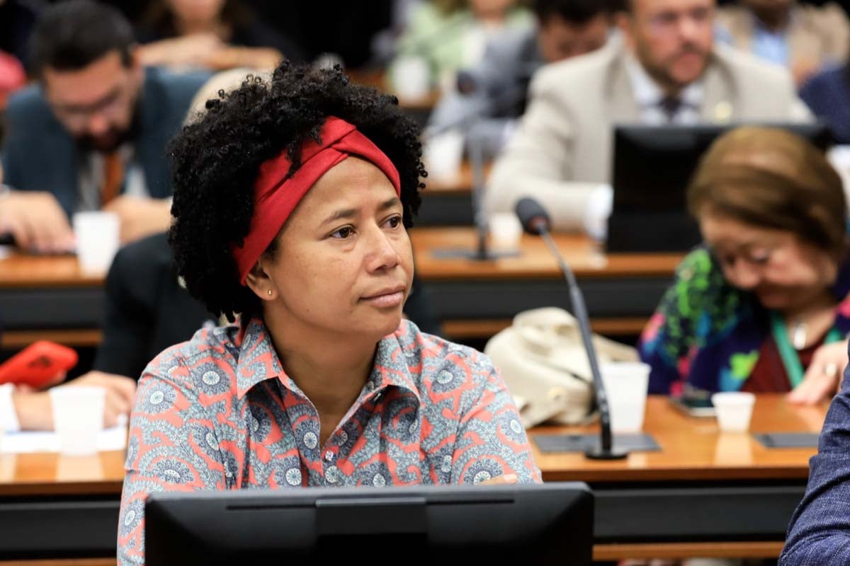 Deputada Sílvia Cristina intercede e Ministério retoma portarias de revisão do enquadramento