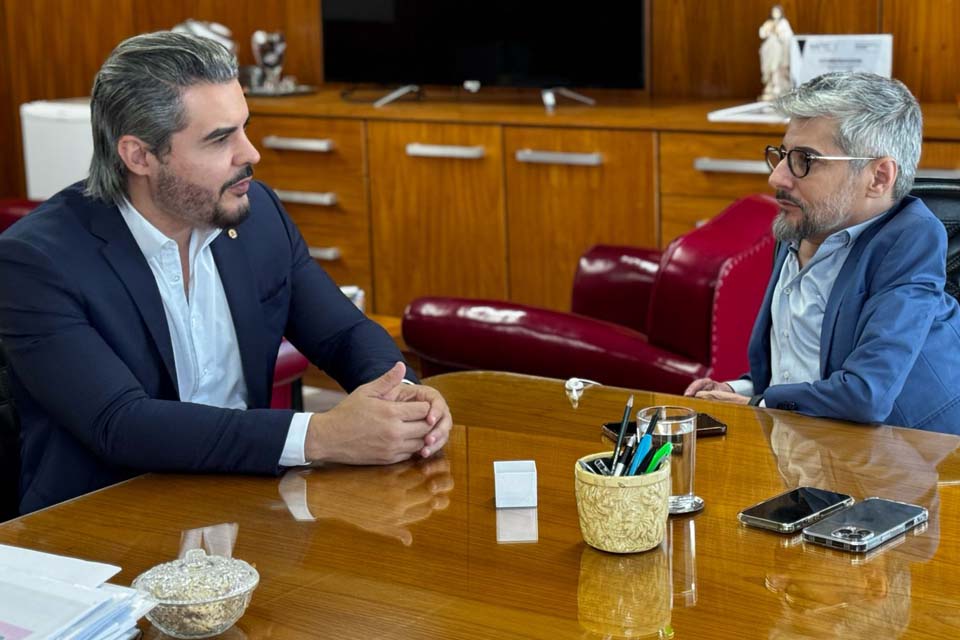  Deputado Federal Thiago Flores articula reforço na equipe de médicos peritos em Rondônia