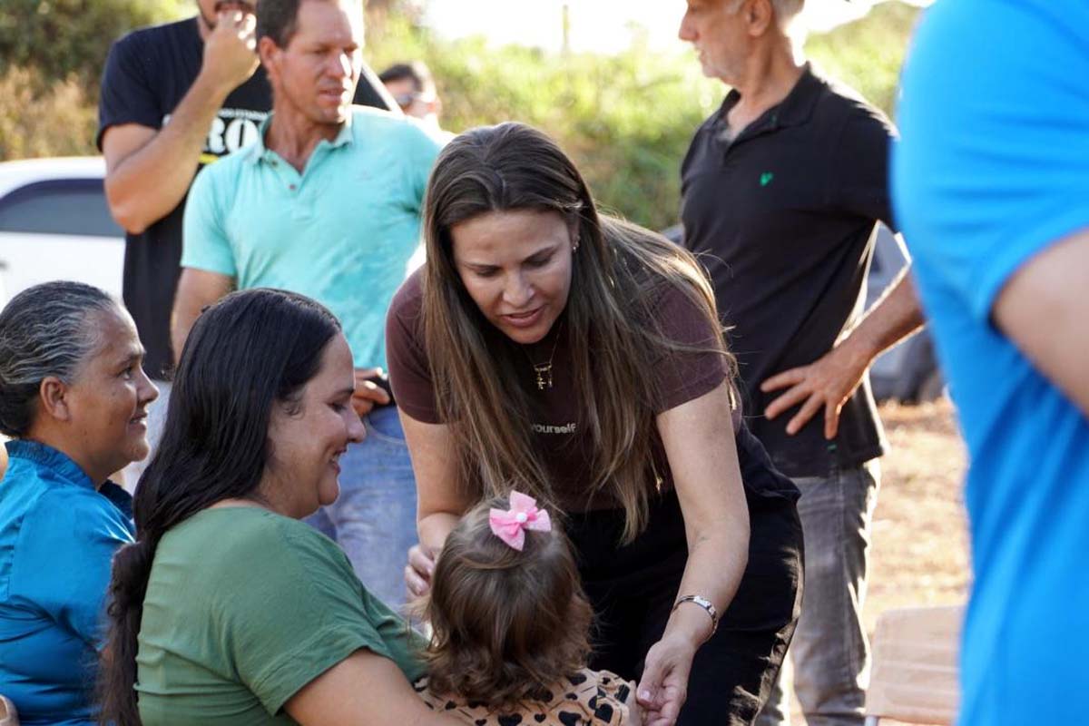 Noeli Deiró defende programas que beneficiem crianças e adolescentes
