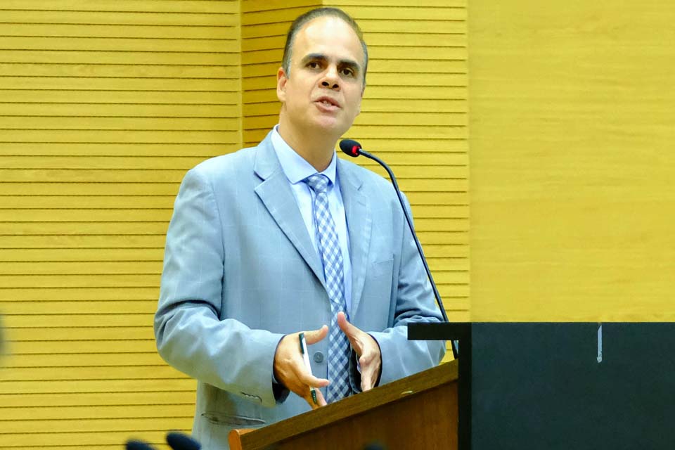 Alan Queiroz solicita a realização do Programa 