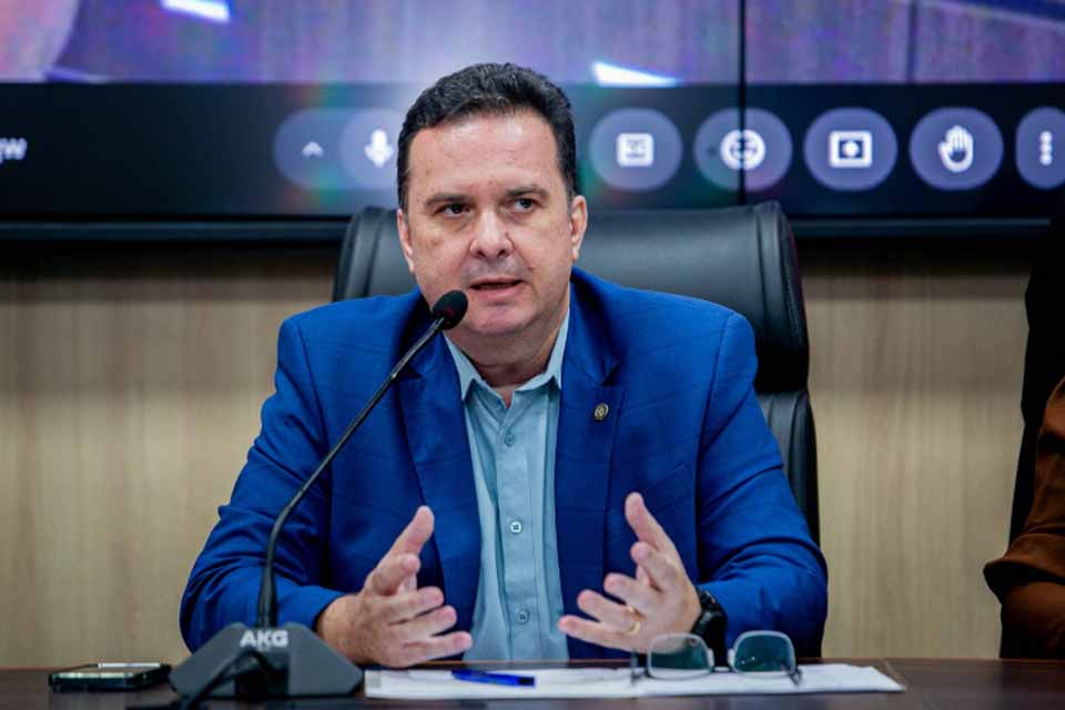 Deputado Luís do Hospital defende união da saúde para avanços no PCCR
