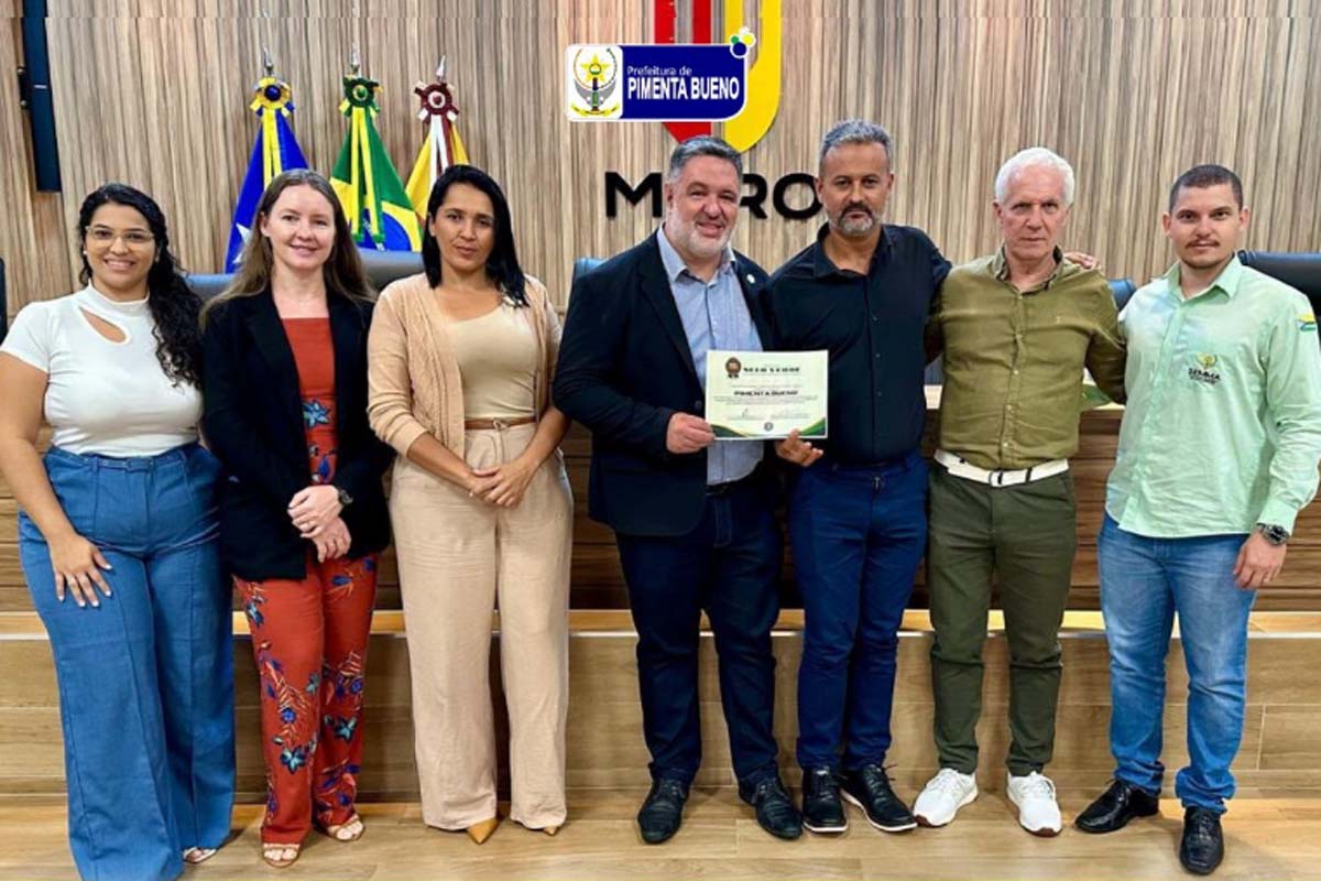 Pimenta Bueno recebe certifcação Selo Verdepor ações de prevenção às queimadas