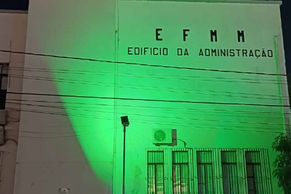 Iluminação verde na sede da Prefeitura de Porto Velho destaca luta contra preconceito ao nanismo