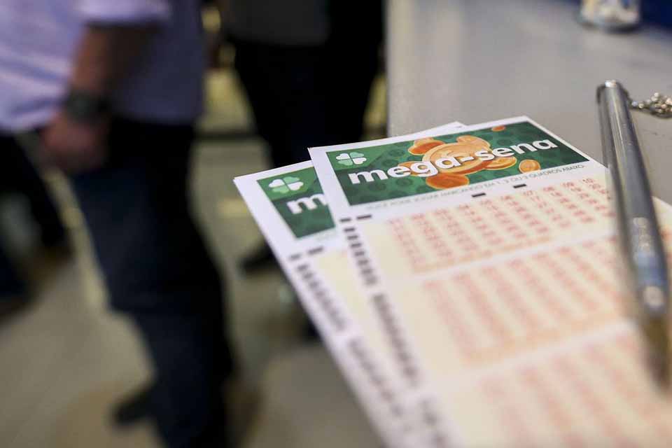 Mega-Sena sorteia prêmio de R$ 33 milhões neste sábado (15)