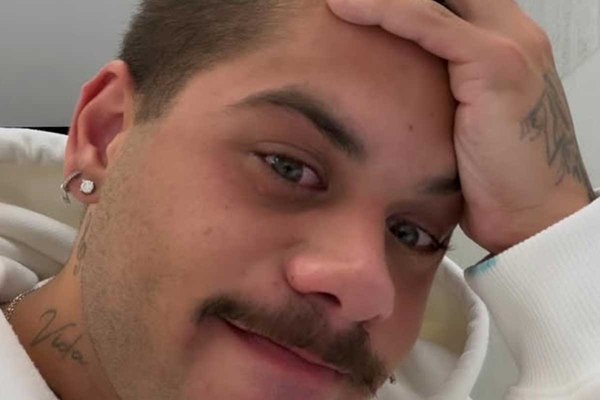 “Tem dias em que a saudade pesa mais”: Zé Felipe fala sobre distância dos filhos