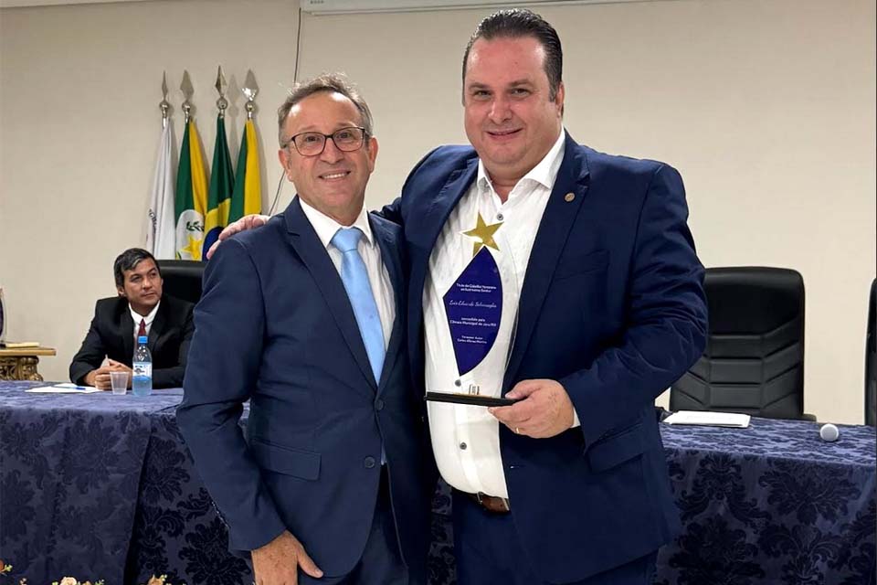 Deputado Luís do Hospital recebe Título de Cidadania Honorária em Jaru