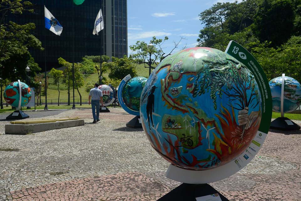 Esculturas no BNDES mostram Objetivos de Desenvolvimento Sustentável