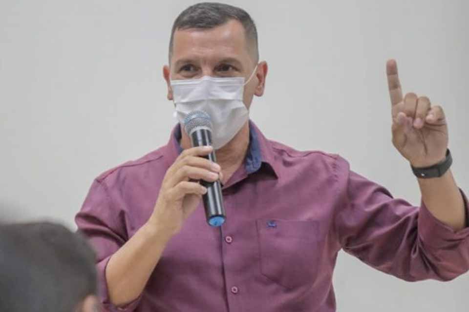 Candidato à Prefeitura de Porto Velho Ronaldo Flôres fala sobre propostas para a Educação