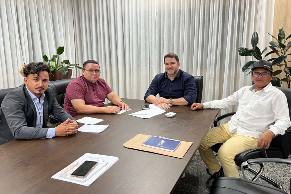 Deputado Alex Redano recebe presidente da Câmara de vereadores de Campo Novo de Rondônia