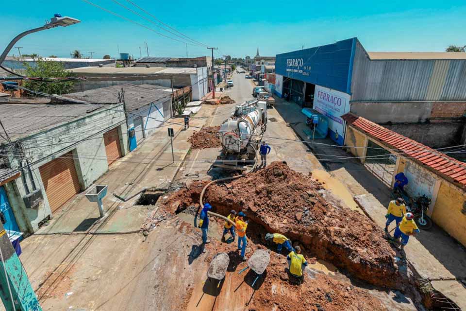Prefeitura realiza limpeza, troca de manilhas e desobstrução de bocas de lobo para evitar alagamentos na José Amador dos Reis