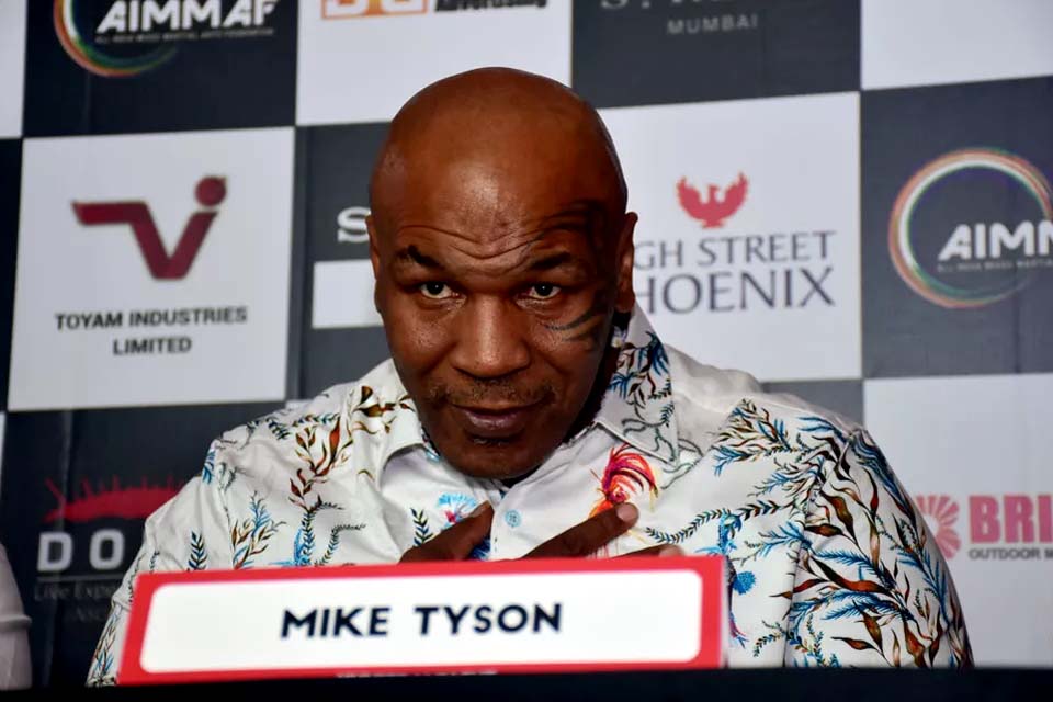 Mike Tyson e Roy Jones Jr. têm acordo proibindo nocaute
