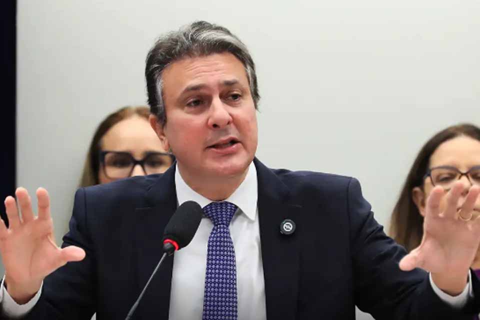 População deve cobrar Câmara sobre PEC da Blindagem, diz ministro