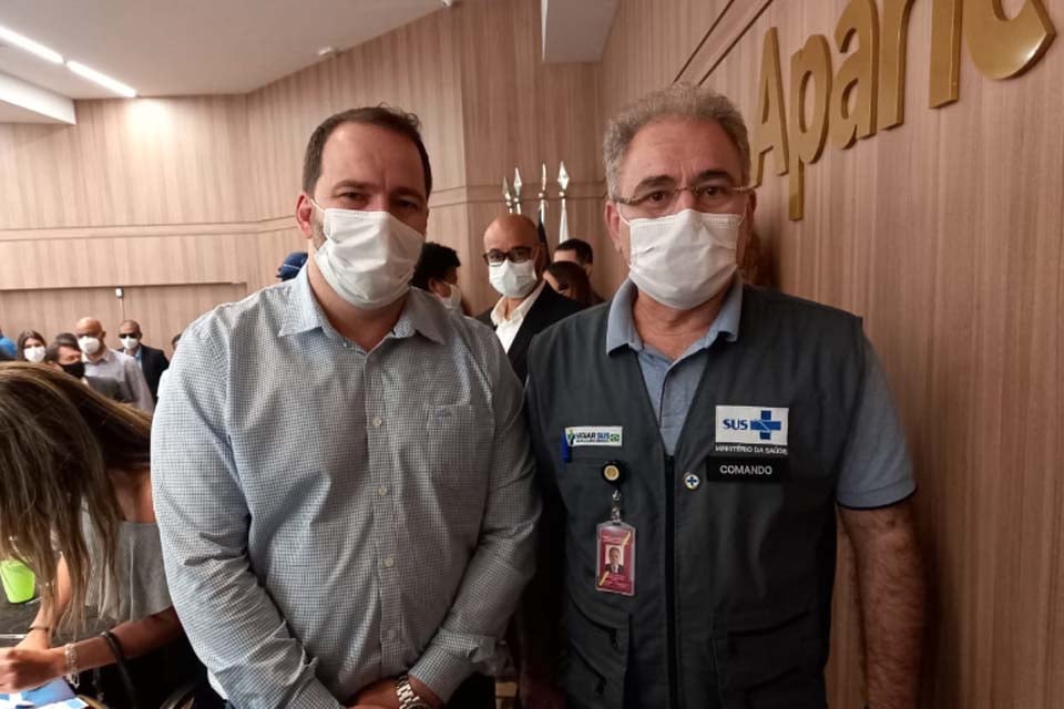 Presidente da ALE-RO Alex Redano acompanha a visita do ministro da Saúde e pede mais vacinas para Rondônia