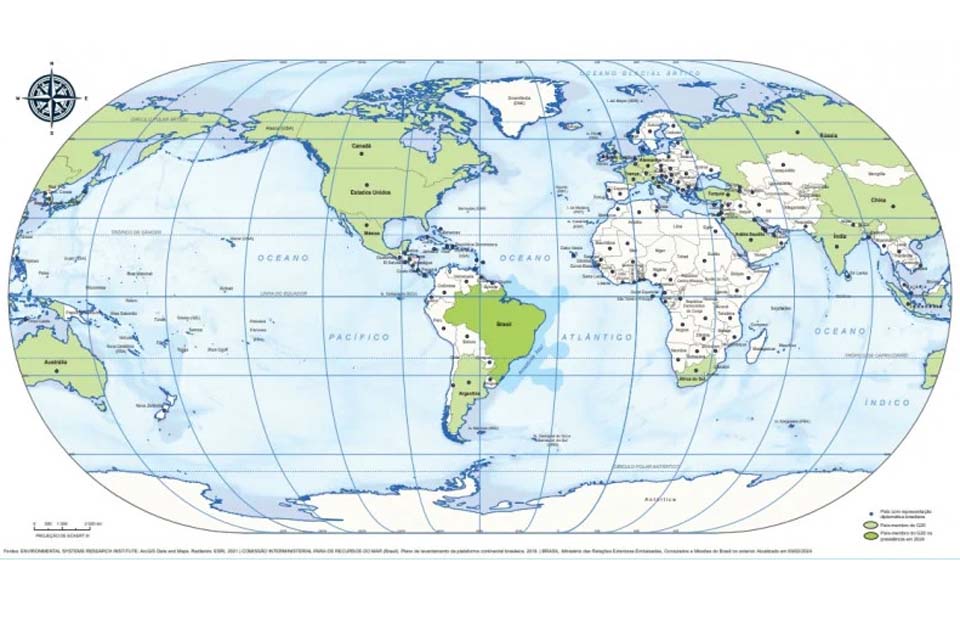  Instituto Brasileiro de Geografia inicia venda do mapa-múndi com o Brasil no centro