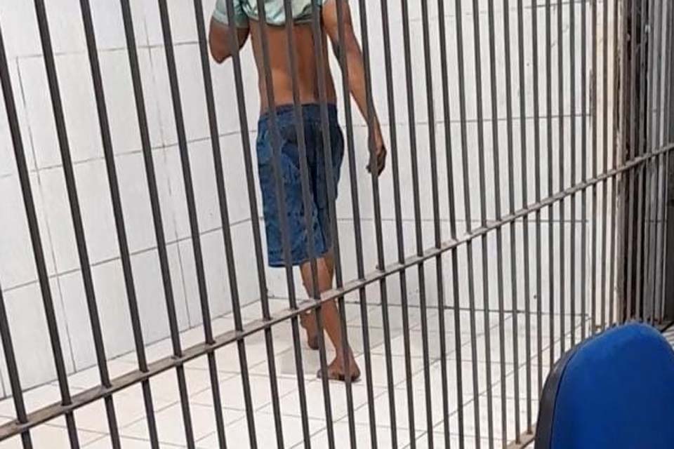 Acusado é preso após roubar um mototaxista e ser detido por populares